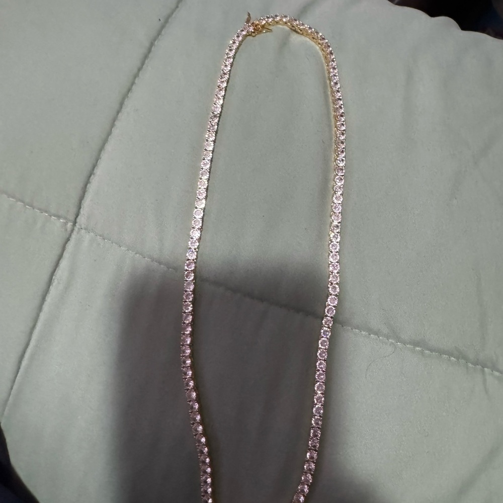 Elegant Gold and Silver Necklace